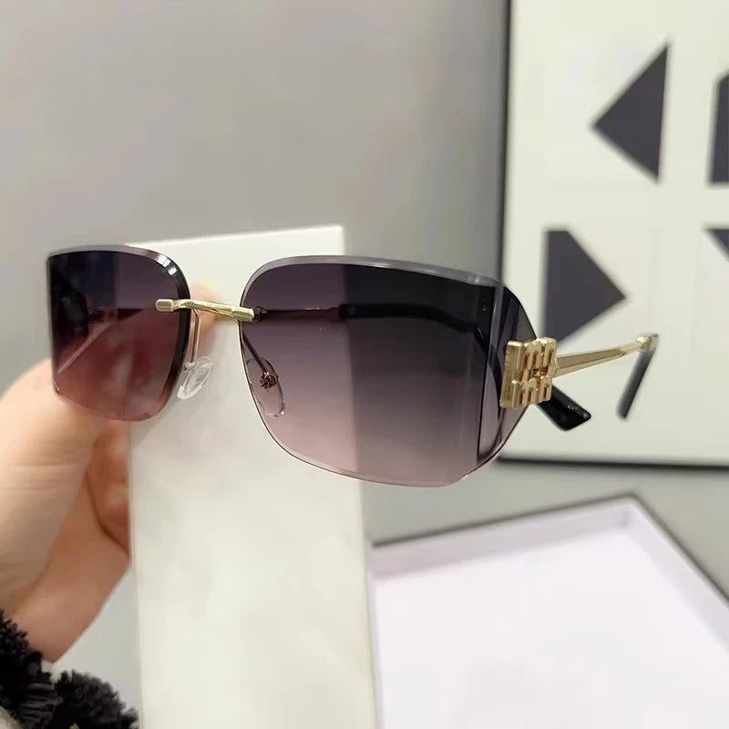 Trend 2025 Rectangle Frameless Curved Sunglasses Women Men Brand Design Luxury Rimless Metal Letter Decorated Shades Sun Glasses